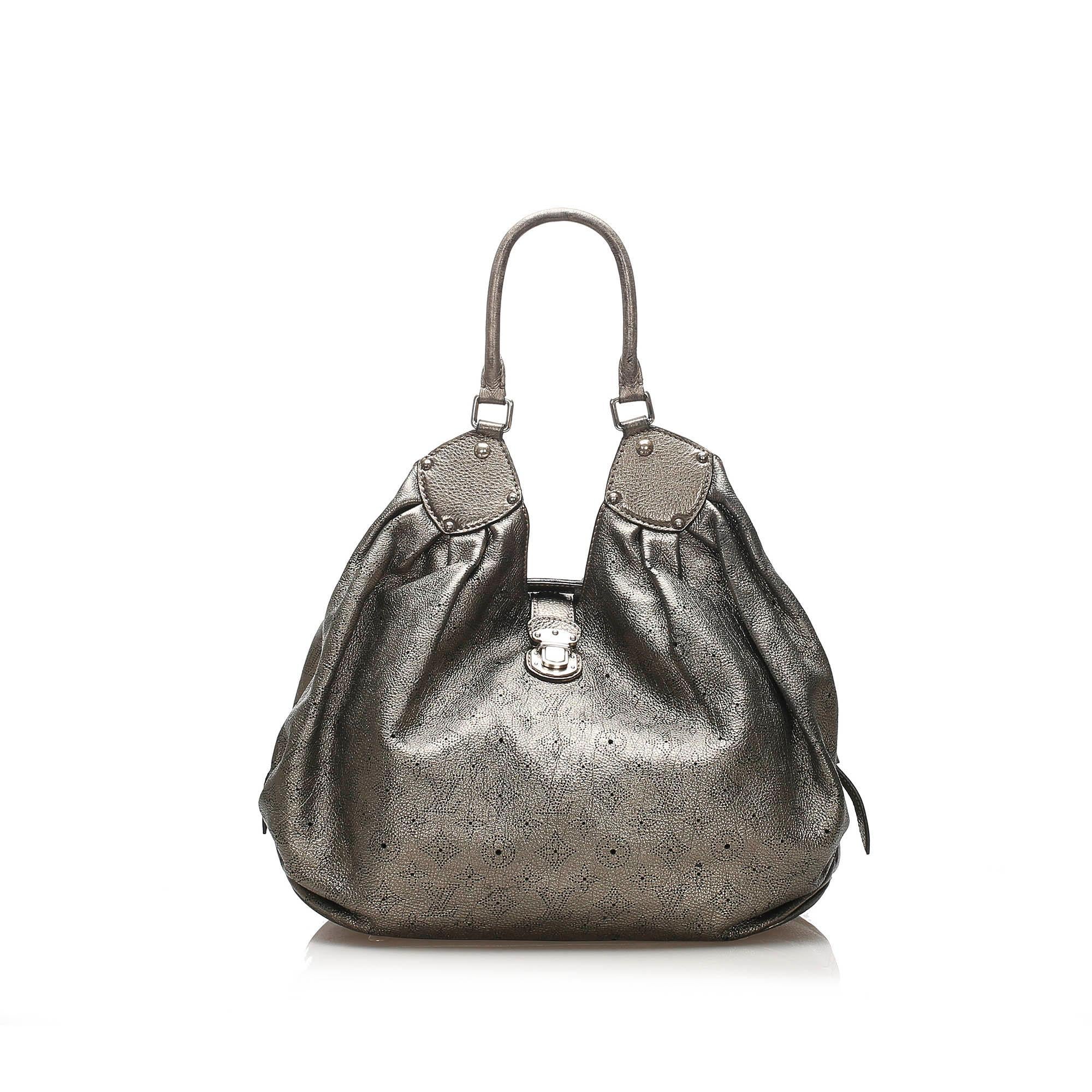 Louis Vuitton Mahina XL Hobo Bag (SHG-13521)