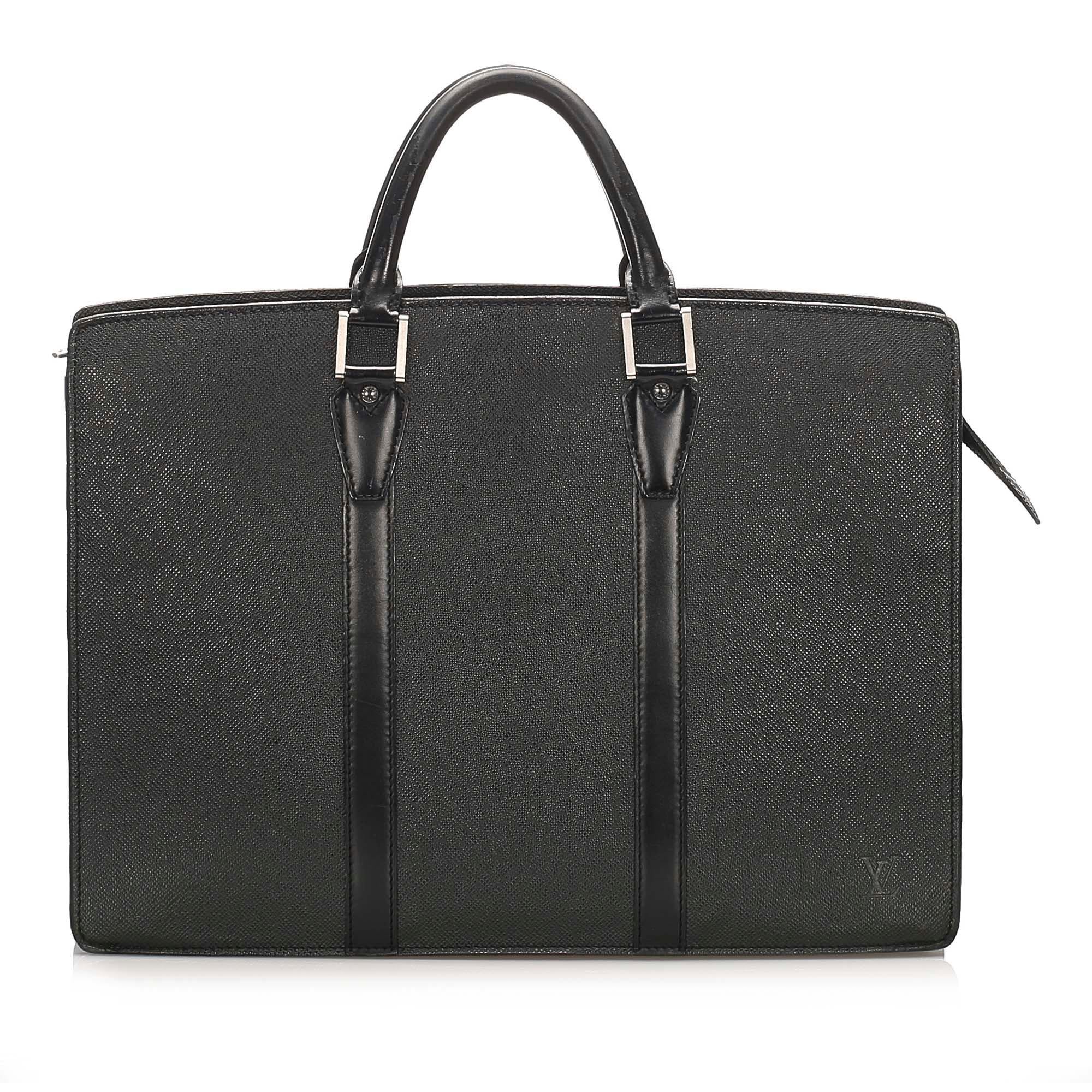 Louis Vuitton Taiga Lozan Briefcase (SHG-13527)